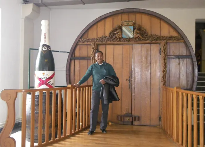 De L'omois באולן-אן-ברי