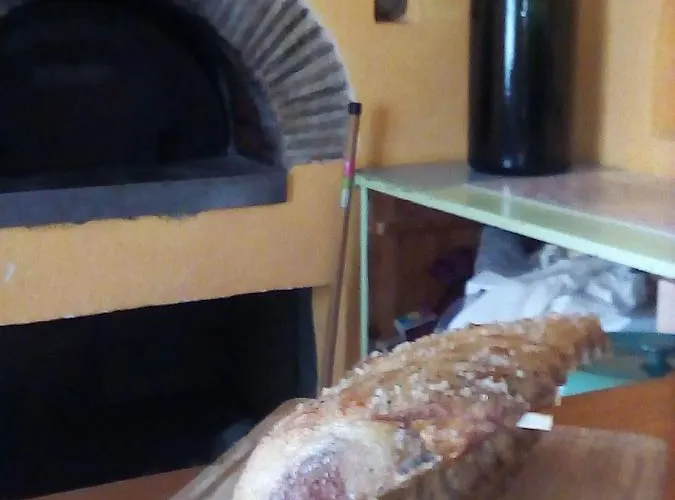 De L'omois מלון 2*